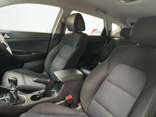 Hyundai Tucson 1.7 Crdi Blue Drive Se Suv Euro White #26