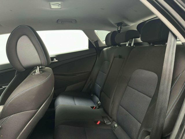 Hyundai Tucson 1.7 Crdi Blue Drive Se Suv Euro White #23