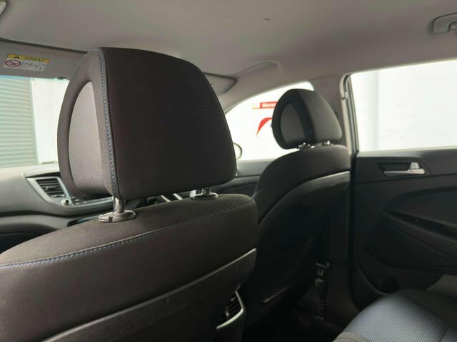 Hyundai Tucson 1.7 Crdi Blue Drive Se Suv Euro White #24