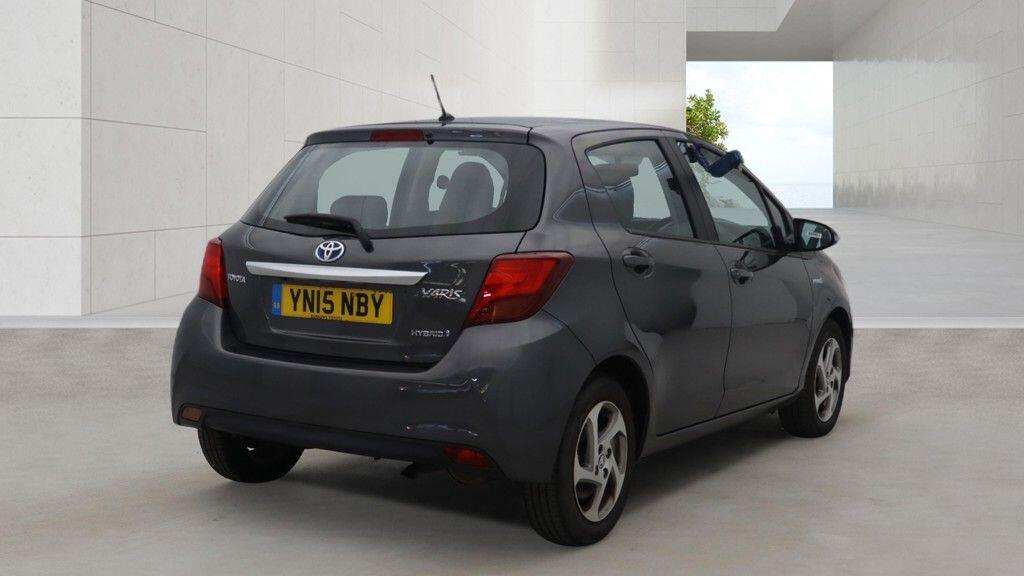 Toyota Yaris 1.5 Vvt-h Icon E-cvt Euro 6 #3