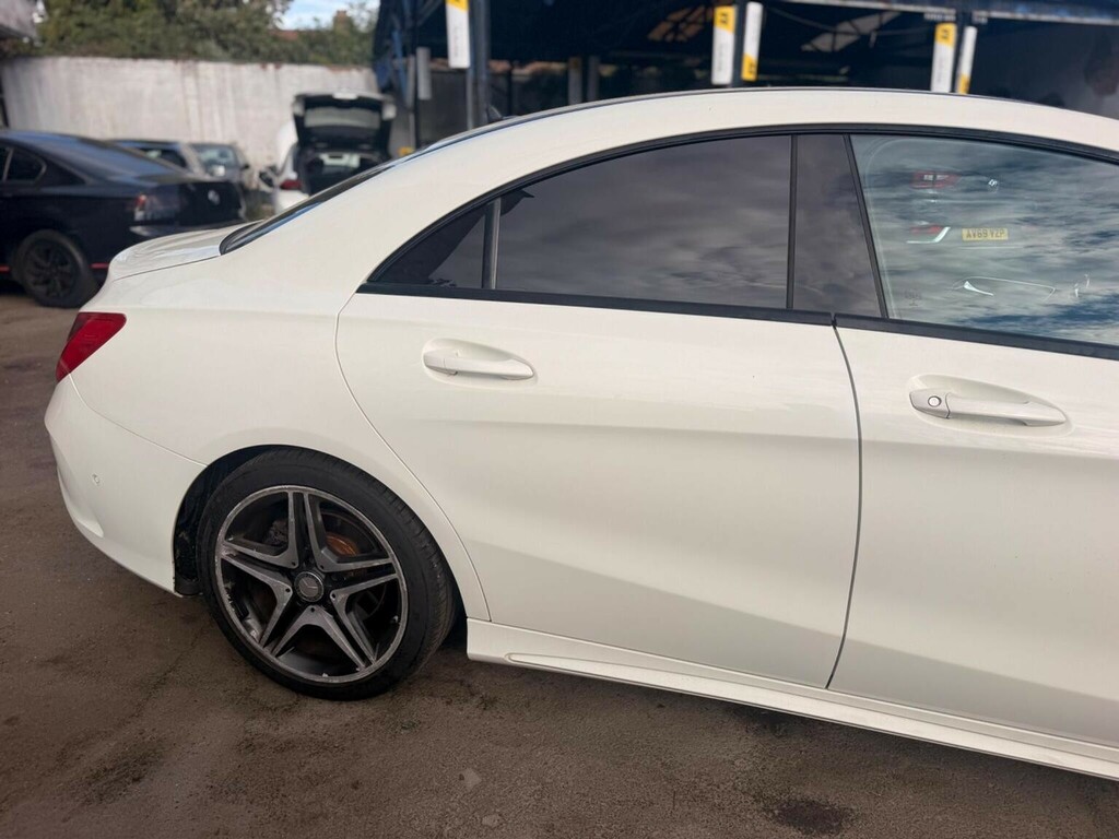 Mercedes-Benz CLA Class Cla180 Amg Sport White #59