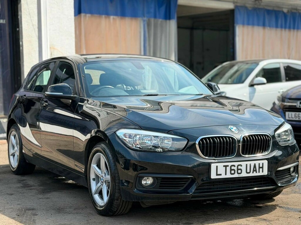 BMW 1 Series 118I 1.5 Sport Nav White #1