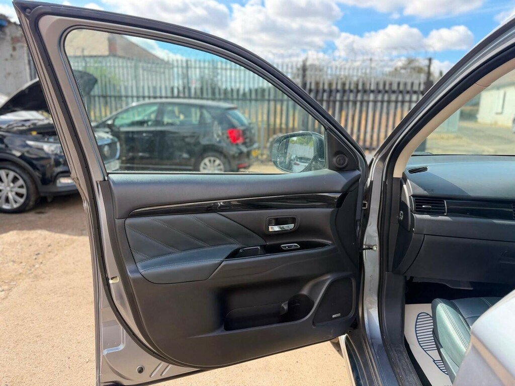 Mitsubishi Outlander 2.0H 12Kwh Gx4hs Cvt 4Wd Euro 6 Ss Grey #29
