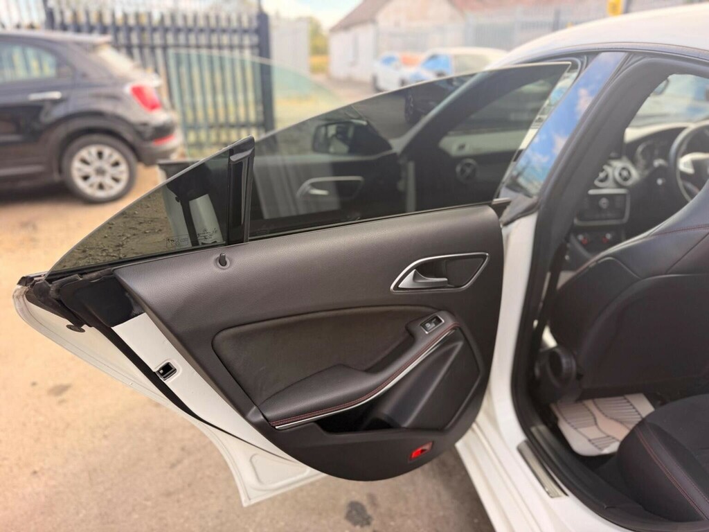 Mercedes-Benz CLA Class 2.1 Cla220 Cdi Amg Sport Coupe 7G-dct Euro 6 Ss White #37
