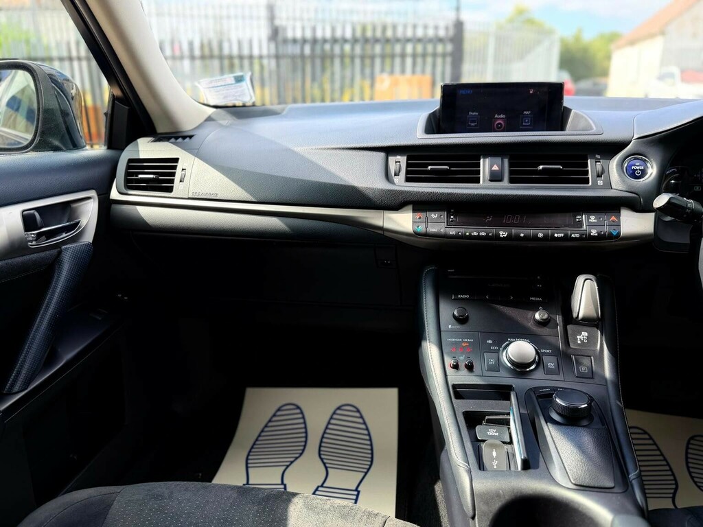 Lexus CT 200H 1.8 F-sport Prem Navsunroof Red #13