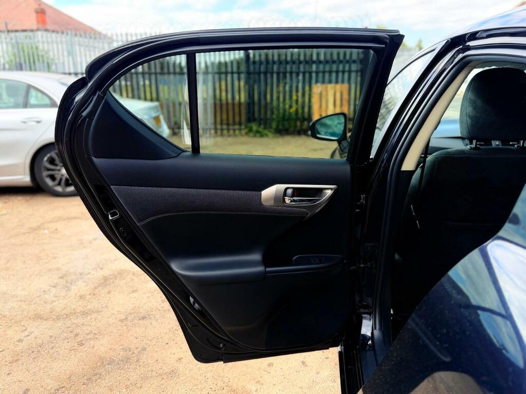 Lexus CT 200H 1.8 F-sport Prem Navsunroof Red #33