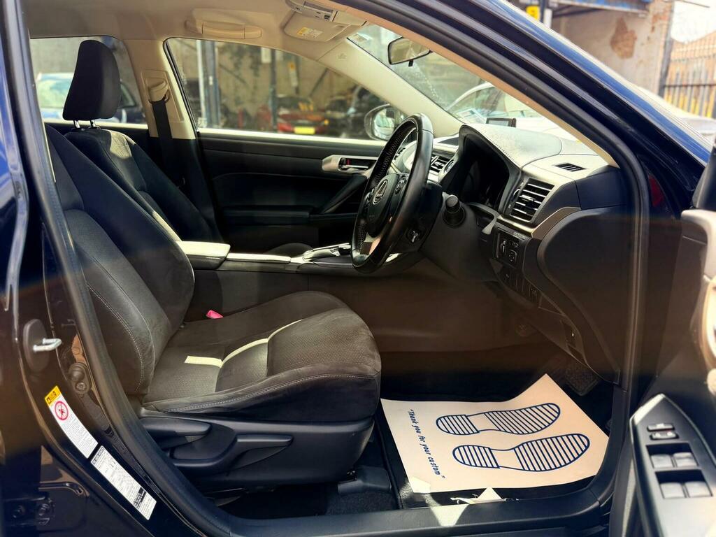 Lexus CT 200H 1.8 F-sport Prem Navsunroof Red #16