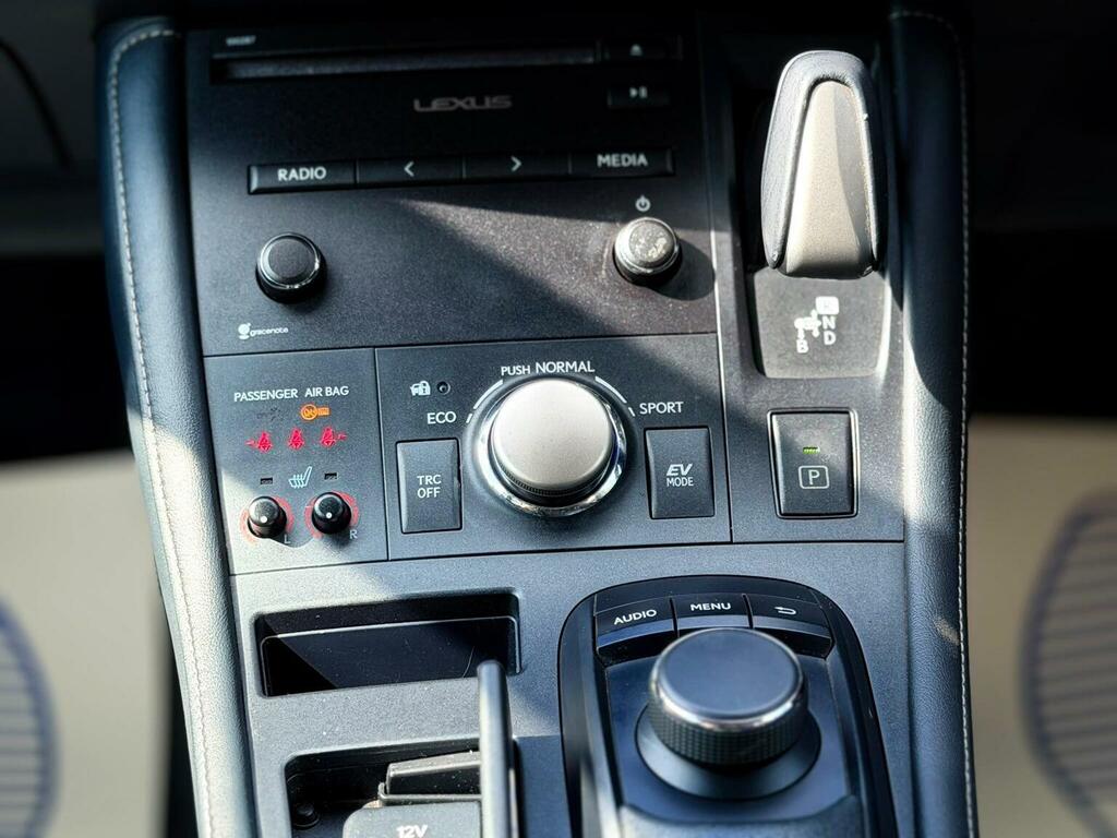 Lexus CT 200H 1.8 F-sport Prem Navsunroof Red #19