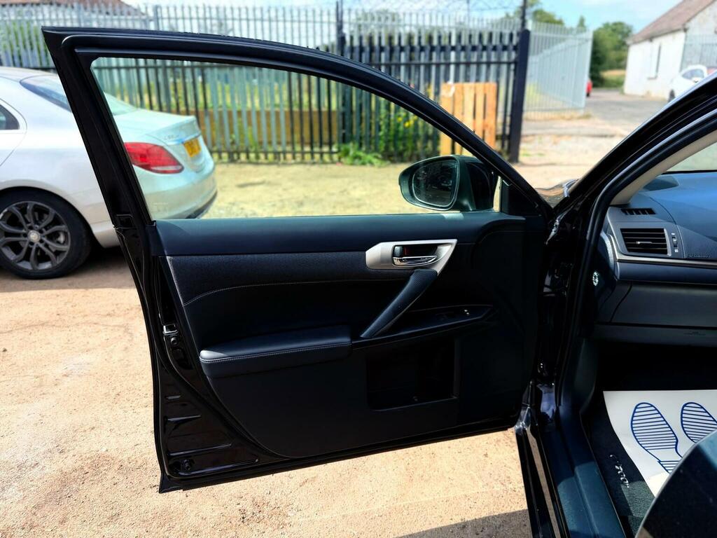 Lexus CT 200H 1.8 F-sport Prem Navsunroof Red #34