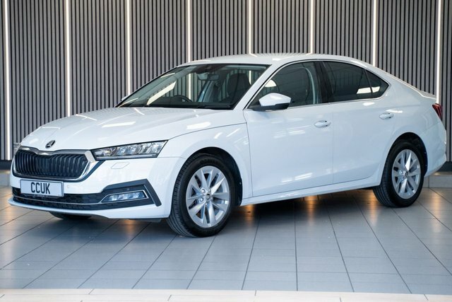 Skoda Octavia 1.5 Tsi E-tec Mhev Se L Hatchback Hybri White #5