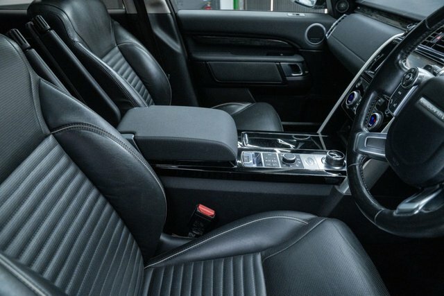 Land Rover Discovery 3 .0 Discovery Hse Black #14