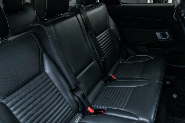 Land Rover Discovery 3 .0 Discovery Hse Black #36