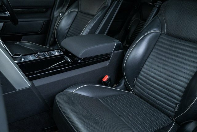 Land Rover Discovery 3 .0 Discovery Hse Black #34
