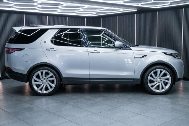 Land Rover Discovery 3 .0 Discovery Hse Black #11