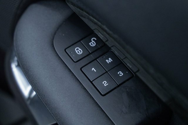 Land Rover Discovery 3 .0 Discovery Hse Black #17