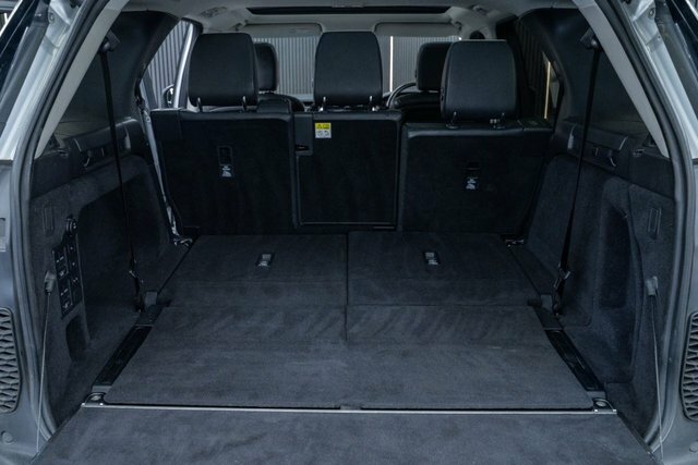 Land Rover Discovery 3 .0 Discovery Hse Black #39