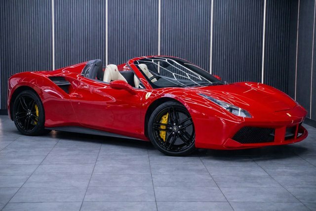 Ferrari 488 3.9T V8 Spider F1 Dct Euro 6 S S 670 Red