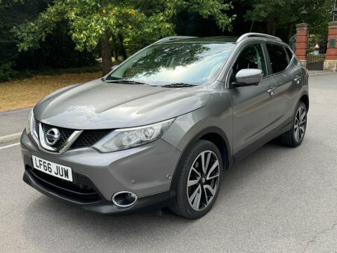 Nissan Qashqai 1.6 Dci Tekna LF66JUW Grey #4