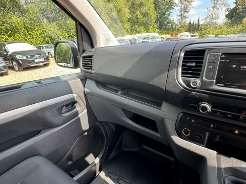 Vauxhall Vivaro 3100 2.0D 120Ps Sportive H1 Van White #32