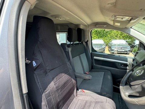Vauxhall Vivaro 3100 2.0D 120Ps Sportive H1 Van White #27