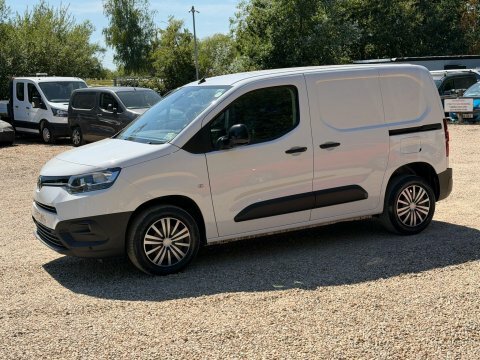 Toyota Proace City 1.5 Bluehdi Icon White #6