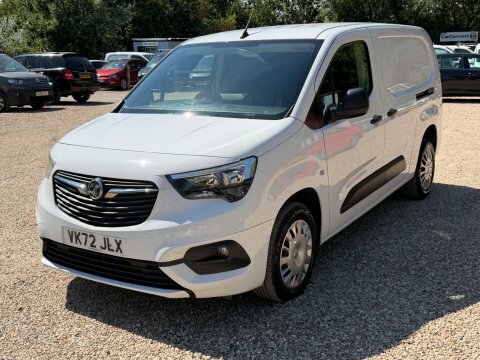 Vauxhall Combo 1.5 Turbo D White #4