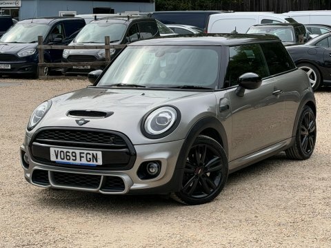 Mini Hatch 2.0 Cooper S VO69FGN Silver