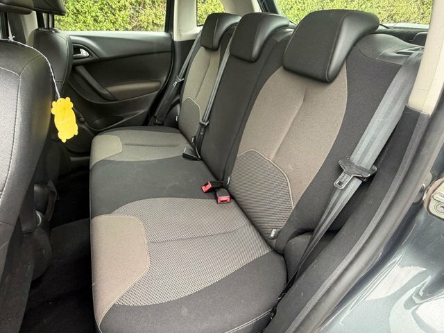 Citroen C3 1.4 Hdi Vtr Hatchback Euro 5 7 Red #13