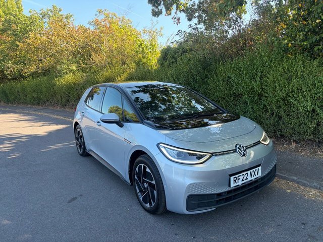 Volkswagen ID.3 Pro Performance 58Kwh Family Hatchback Electri Silver #2