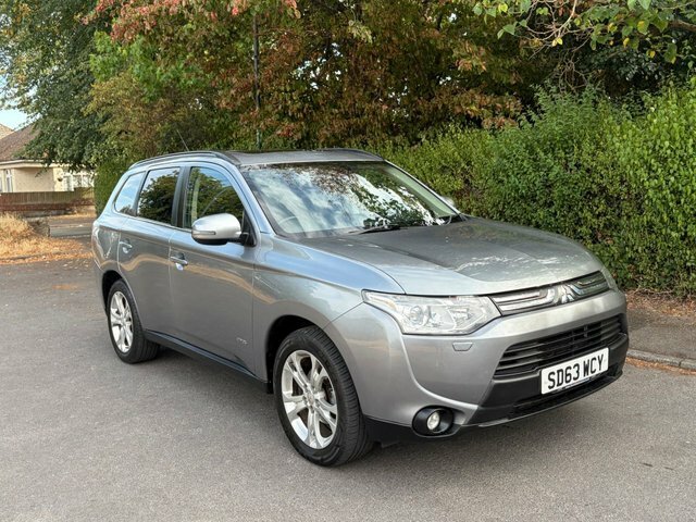 Mitsubishi Outlander 2.2 Di-d Gx5 Suv 4Wd Euro 5 S S Black #2