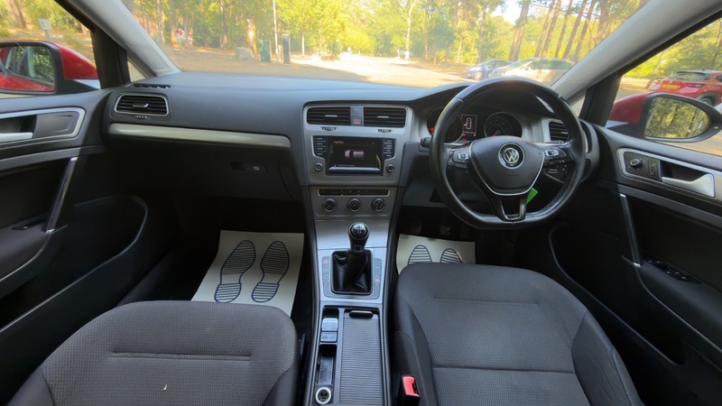 Volkswagen Golf Match Tdi Bluemotion Technology Red #3