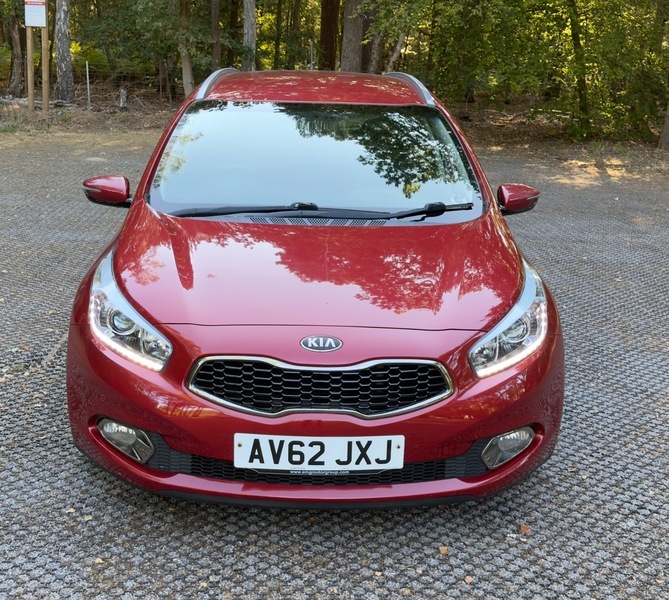 Kia Ceed Crdi 3 Ecodynamics AV62JXJ Red #6