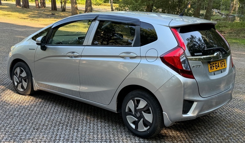 Honda Fit 1.5 Hybrid Silver #12
