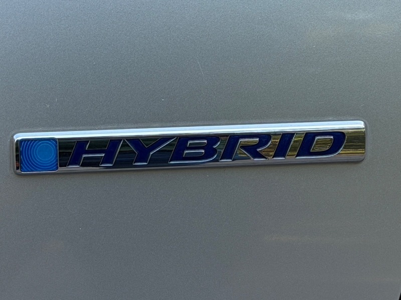 Honda Fit 1.5 Hybrid Silver #33