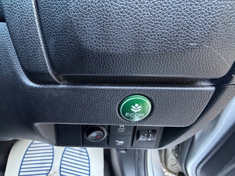 Honda Fit 1.5 Hybrid Silver #25