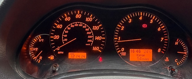 Toyota Avensis Vvt-i Tr Tourer Blue #2