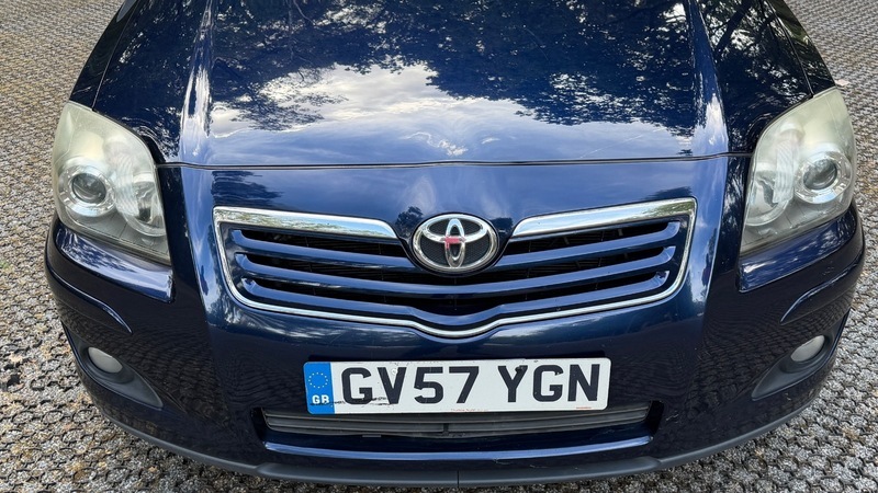 Toyota Avensis Hatchback Silver #13