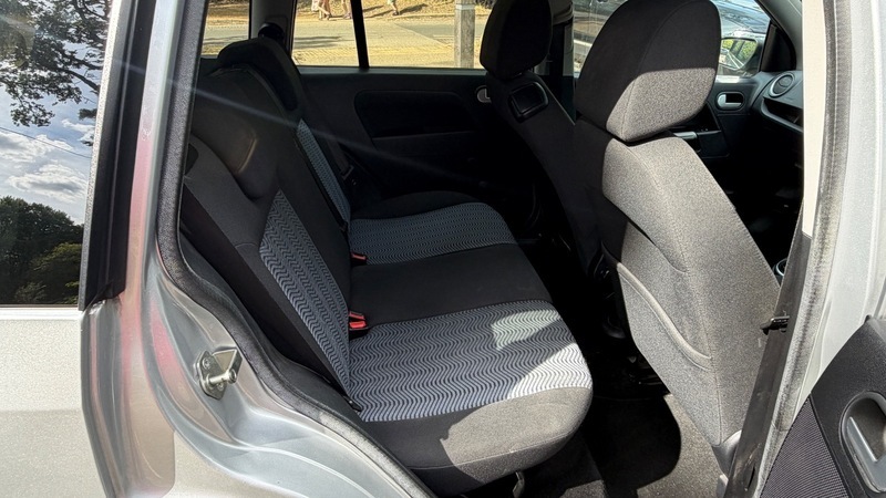 Ford Fusion Fusion Silver #5