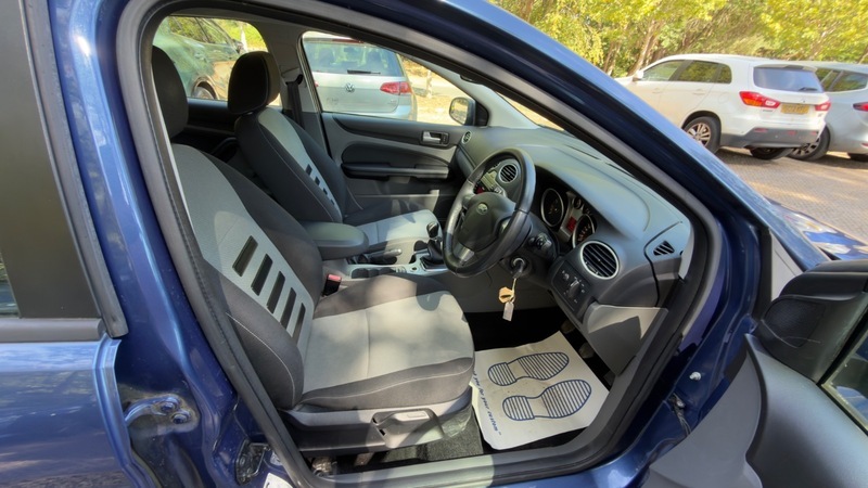 Ford Focus Zetec Blue #4