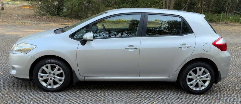 Toyota Auris 1.8 Vvt-h T4 Cvt Euro 5 Ss White #9