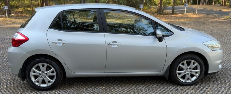 Toyota Auris Vvt-i Tr Silver #6