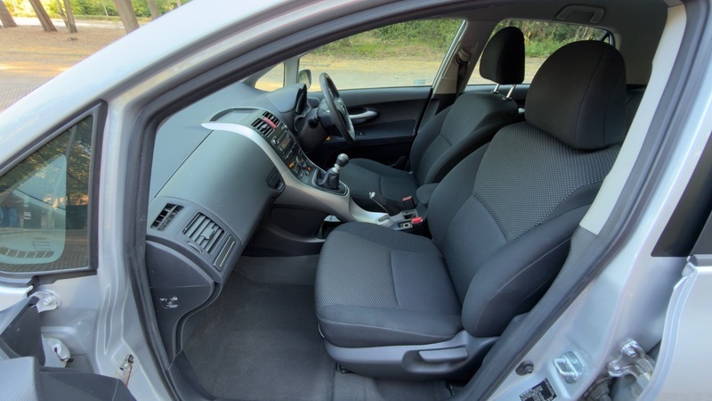 Toyota Auris Vvt-i Tr Silver #4