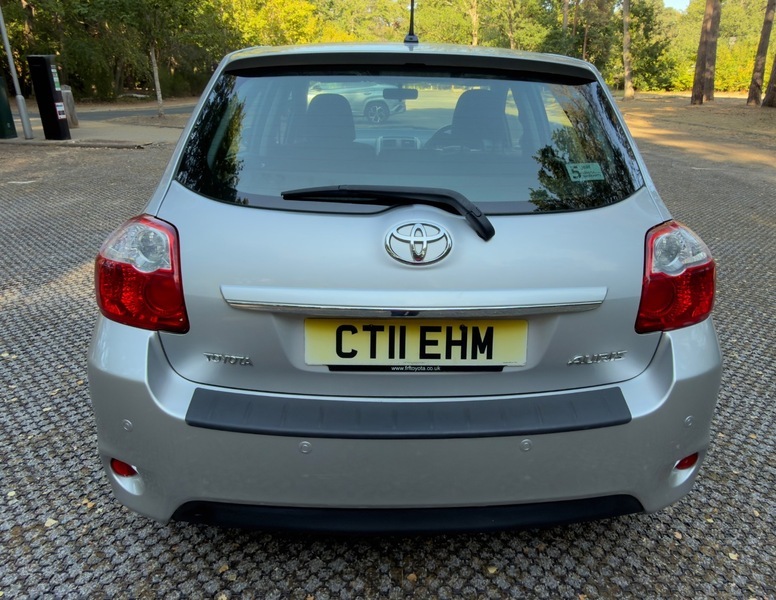 Toyota Auris 1.8 Vvt-h T4 Cvt Euro 5 Ss White #12