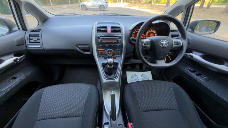 Toyota Auris Vvt-i Tr Silver #3