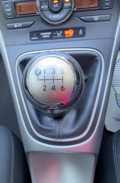 Toyota Auris 1.8 Vvt-h T4 Cvt Euro 5 Ss White #36