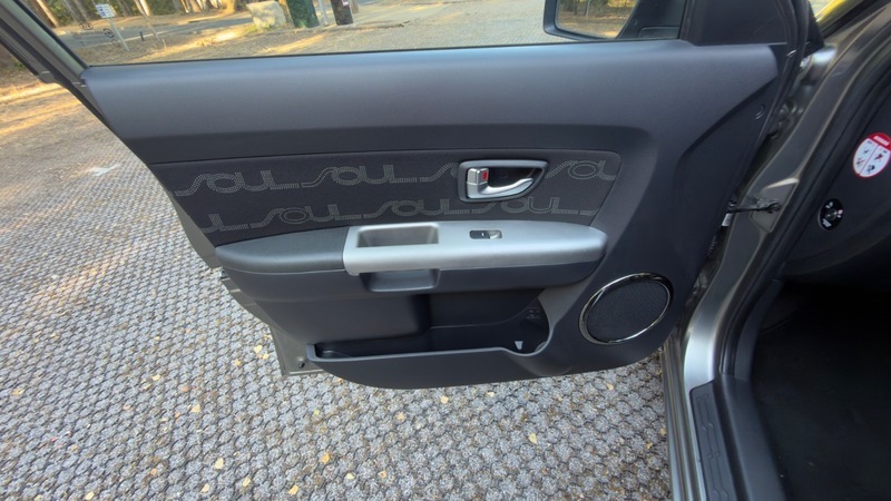 Kia Soul 1.6 Crdi 2 Suv Euro 5 126 Bhp Silver #26