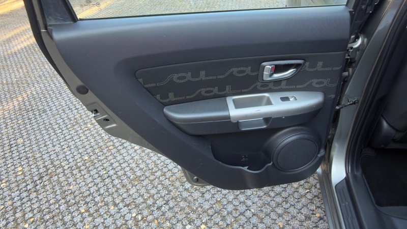 Kia Soul 1.6 Crdi 2 Suv Euro 5 126 Bhp Silver #27