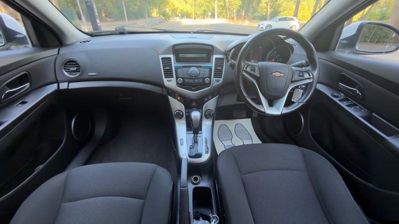 Chevrolet Cruze Lt White #3