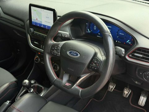 Ford Fiesta 1.5 Fiesta St-3 Red #2