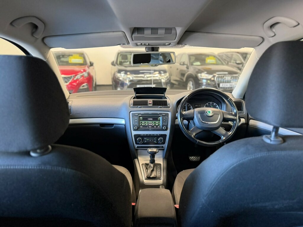 Skoda Octavia 2.0 Tdi Cr Vrs Dsg 5-Dr Estate Black #8